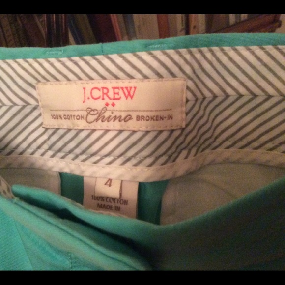 Size four? Lucky you - GRAB these J CREW shorts! - Picture 3 of 6